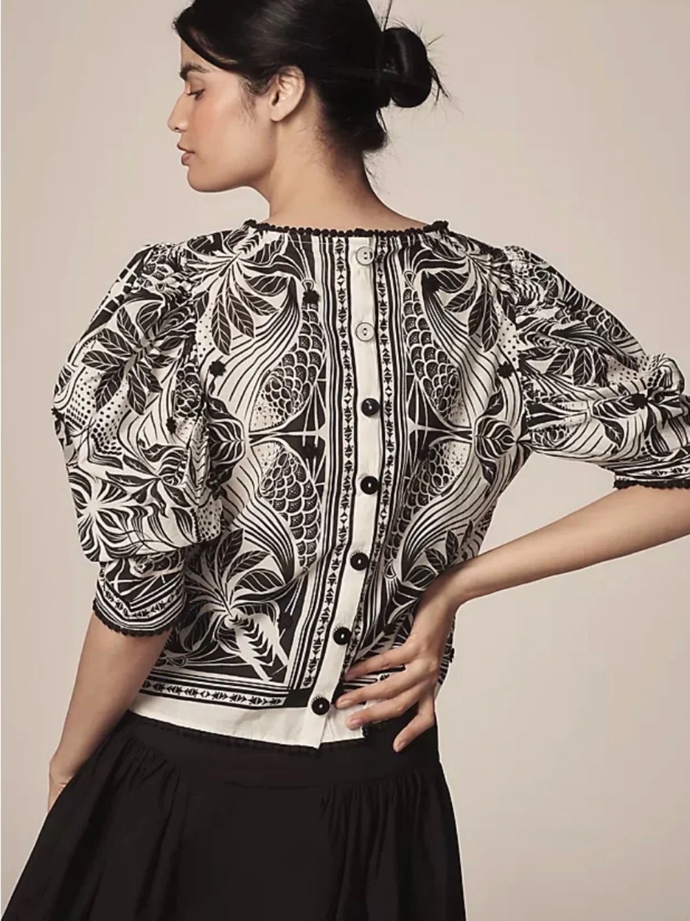 FARM Rio Black & White Printed Puff-Sleeve Peasant Blouse